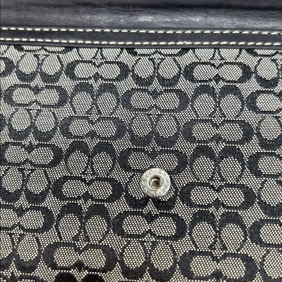 Coach black gray signature soho crossbody and wallet set - Picture 13 of 17